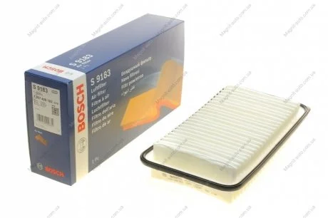 Фильтр воздушный TOYOTA Corolla, Verso 2,0DT 01- (163*58*317) BOSCH 1987429183