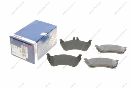 Комплект гальмівних колодок задній., MERCEDES M (W163) 2.3-5.0 02.98-06.05 BOSCH 0986424708