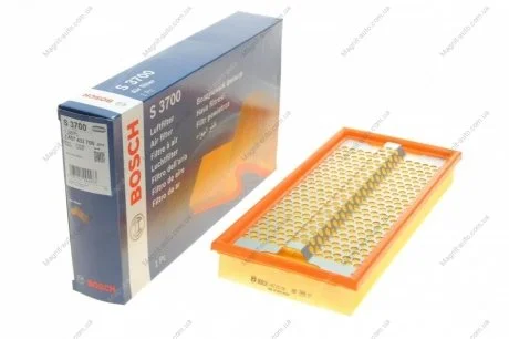Фільтр повітряний 3700 MB 400E,500E,500SL,CL420,SL500,S420,E500 -99 BOSCH 1457433700