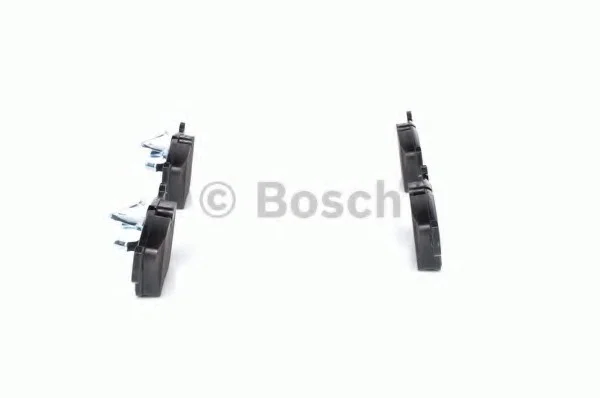 Тормозные колодки дисковые передние BMW 5-serie E39 BOSCH 0986494007 (фото 1)