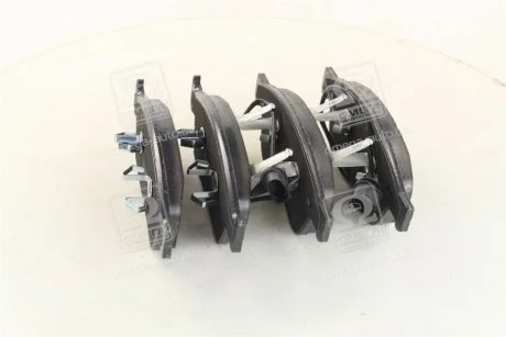 Комплект гальмівних колодок передн, AUDI A6 C6, A8 D2, A8 D3 VW PHAETON 2.0D-6.0 03.94-03.16 TRW GDB1553