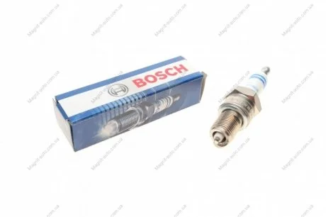 Свеча зажигания WR8DCE 0.8 BOSCH 0242229656