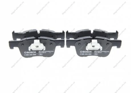 Тормозные колодки передние BOSCH 0986494689