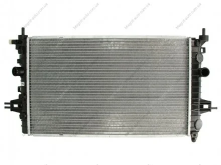 Радіатор охолодження двигуна NISSENS 63028A