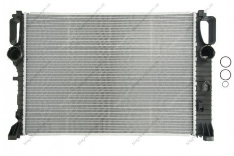 Радиатор системы охлаждения NISSENS 62797A (фото 1)
