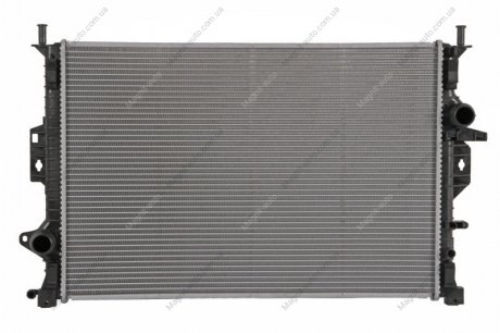 Радиатор системы охлаждения NISSENS 65615A (фото 1)