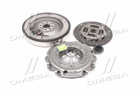 Комплект сцепления + маховик Valeo 835068