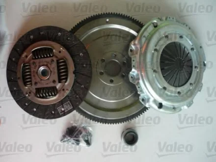 Комплект сцепления + маховик Valeo 835071