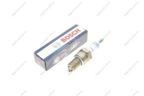 Свеча зажигания WR8DCXE BOSCH 0242229687