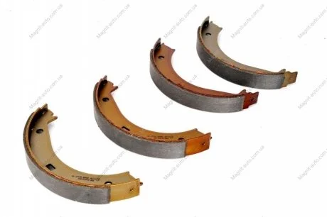 Колодки гальмівні, барабанні, BMW 3 (E36), 5 (E28/E34), 6 (E24), 7 (E32), 8 (E31), 80-03 LPR 04690