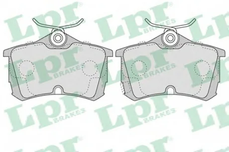Тормозные колодки дисковые LPR 05P1037