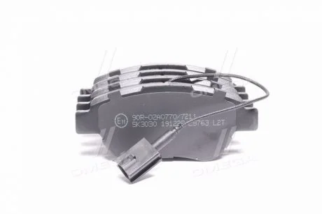 Колодки гальмівні, передні, 05-09 (вантажний) з датчиком LPR 05P763