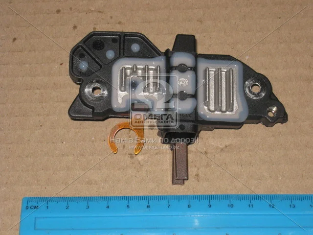 Регулятор генератора BOSCH F00MA45253 (фото 1)