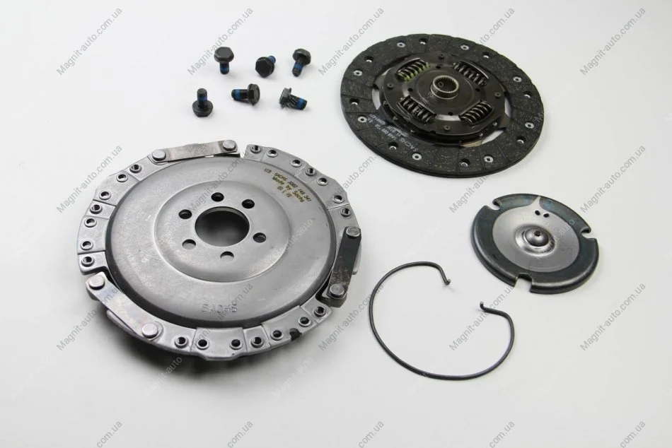 Комплект сцепления VAG A3/Ibiza/Leon/Octavia/Caddy/Bora/Golf/Polo "1,62,0 "95-06 SACHS 3000822601 (фото 1)