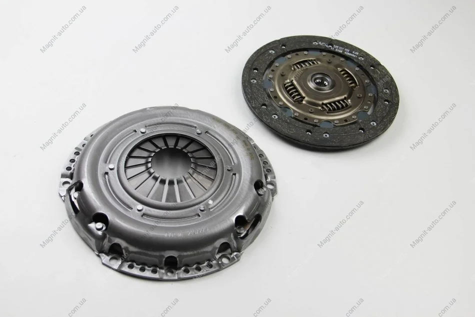 Комплект сцепления (220мм) FORD C-MAX, FOCUS C-MAX, FOCUS II 1.8/1.8ALK 04.04-09.12 SACHS 3000951023 (фото 1)