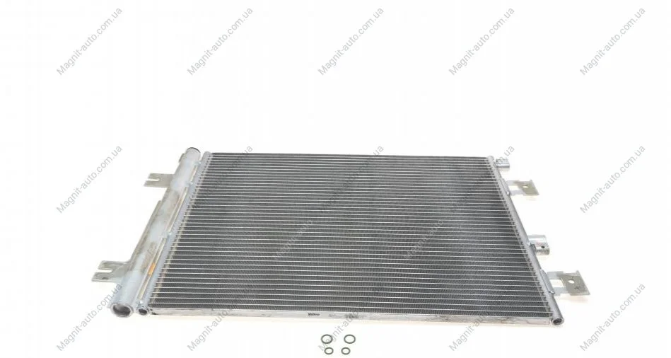 Конденсер кондиціонера Valeo 814077 (фото 1)