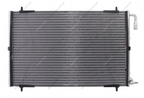 Радіатор кондиціонера (Конденсор) Valeo 817283