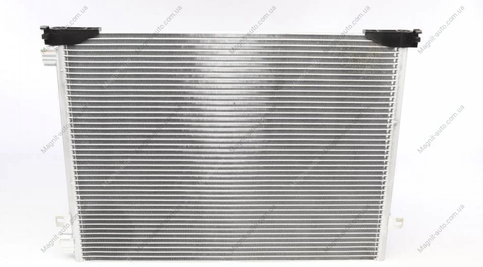 Радіатор кондиціонера VALEO Valeo 817577 (фото 1)