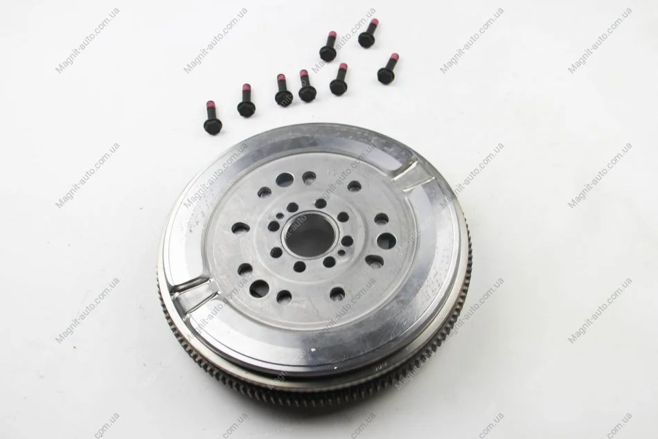 Маховик VW T5 2.5TDI (AXE, BPC, BLJ-128 kw) 6 MT 03-09 (240 mm) !! Valeo 836541 (фото 1)