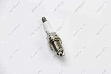 Свеча зажигания Nickel Kia Ceed i30 1,4i 1,6i 07>11, Dodge Avenger Caliber 2,4i (KJ16CR-U11) DENSO KJ16CRU11