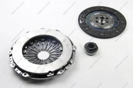 Зчеплення компл. CITROEN/FIAT/LANCIA/PEUGEOT "2,0 "04>> Valeo 828037