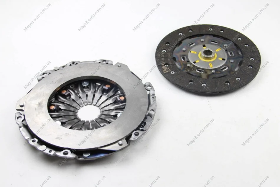 Сцепление компл. FIAT/LANCIA Bravo/Doblo/Delta "1,6D "08>> Valeo 826865 (фото 1)