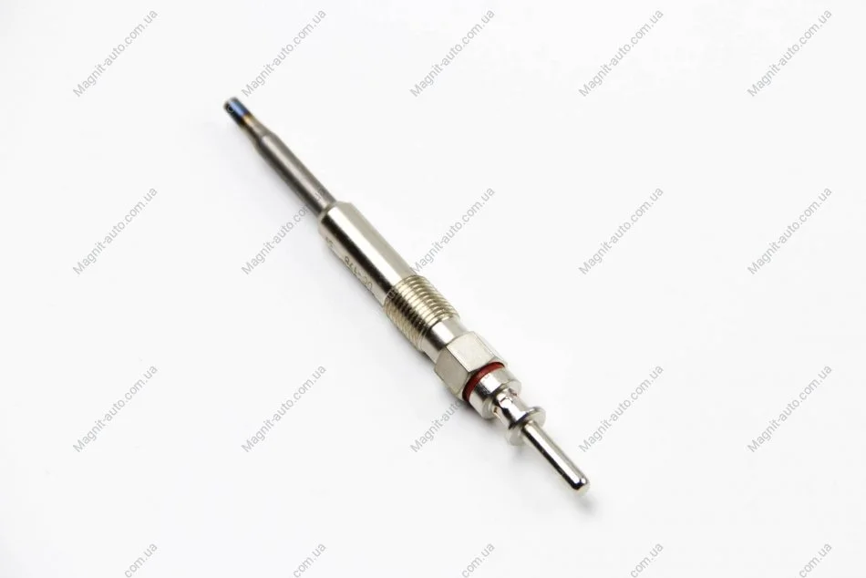 Свеча накаливания 2.0D/2.5D/3.0D BMW 1 E87/3 E46, E90/5 E60/7 E65, E66, E67/ X3 E83/X5 E53, E70/X6 DENSO DG178 (фото 1)