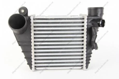 Інтеркулер AUDI A3 SEAT LEON, TOLEDO II SKODA OCTAVIA I VW BORA, BORA I, GOLF II, GOLF IV 1.6/1.8/1.9D 10.86-12.14 NISSENS 96847