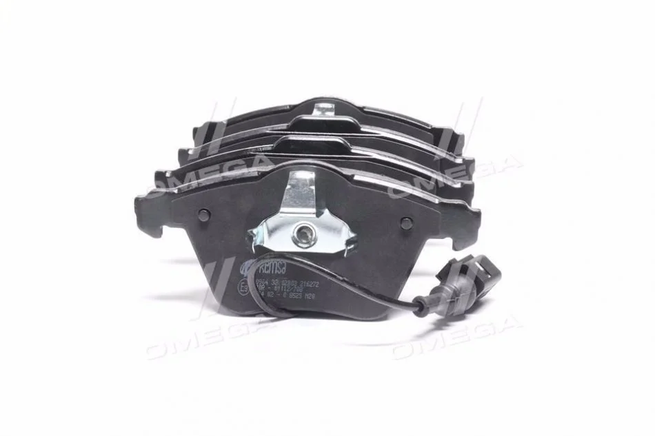 Колодка гальм. VW PASSAT 05-,GOLF V 06-,SKODA SUPERB 08-,SEAT LEON 05-передн. (пр-во) REMSA 0964.32 (фото 1)