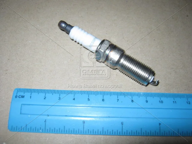 Свеча зажигания Opel Vectra C, Zafira A 2.2i 16V, Antara 3.2i (06-) (OE029T10) CHAMPION OE029/T10 (фото 1)