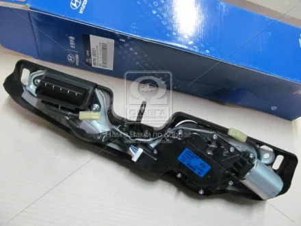 Мотор стеклоочистителя заднего стекла Hyundai Ix35/tucson 04- MOBIS 987002E001