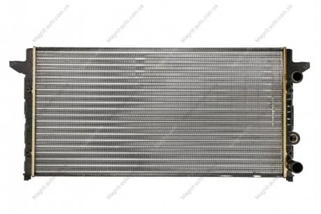 Радиатор охлаждения двигателя VW PASSAT (1988) 2.0 NISSENS 65256