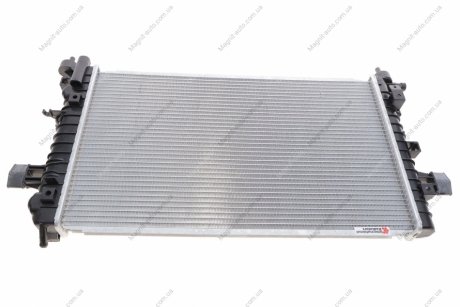 Радиатор охлаждения двигателя ASTRA H 16i-16V MT/AT 04- Van Wezel 37002363