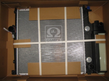 Радиатор охлаждения двигателя BMW 320/5/8/Z3 E36 AT 91- Van Wezel 06002125 (фото 1)