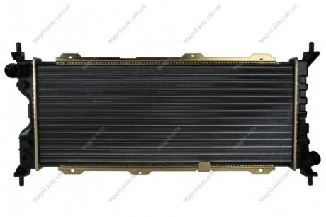 Радіатор охолодження двигуна First Fit NISSENS 63286A