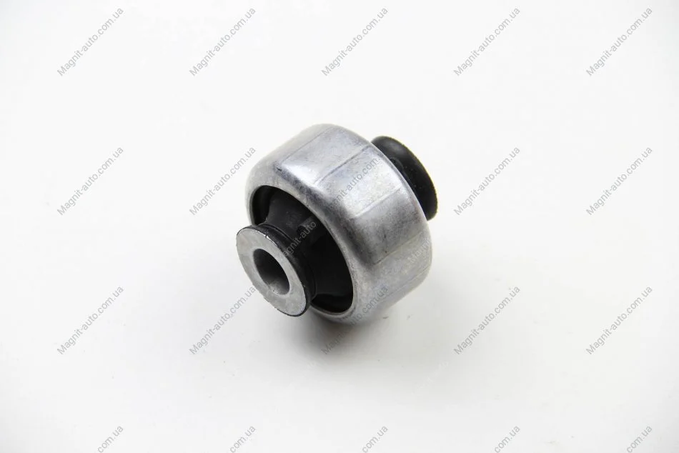 Сайлентблок NISSAN/OPEL/RENAULT Primastar/Vivaro/Laguna/Trafic "F "02>> (*_) FEBI BILSTEIN 22822 (фото 1)
