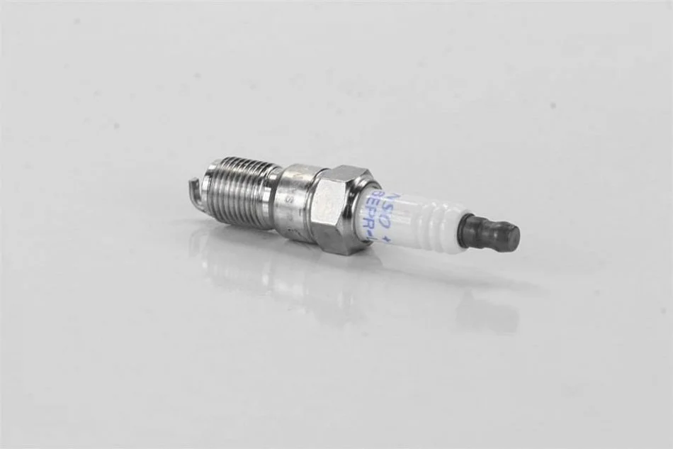 Свеча Denso Platinum (5070) DENSO PT16EPRL13 (фото 1)