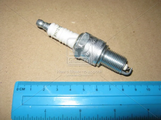 Свеча зажигания COPPER PLUS DAEWOO, RENAULT (пр-во) CHAMPION OE042/T10 (фото 1)
