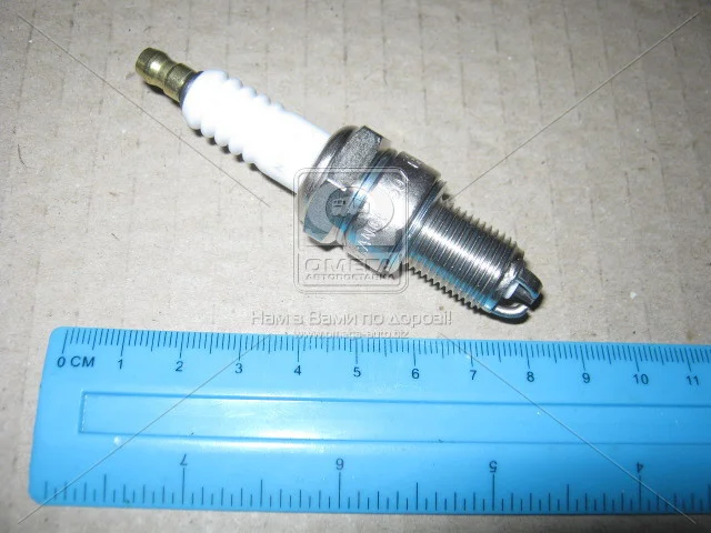 Свеча зажигания MULTI GROUND VW, AUDI, SEAT (пр-во) CHAMPION OE012/T10 (фото 1)