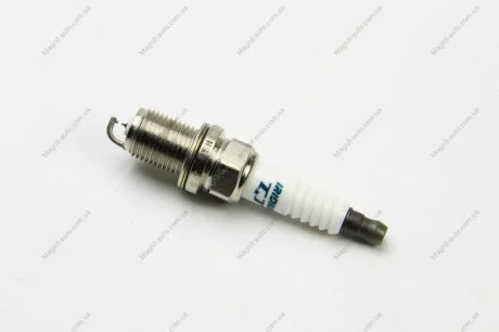 Свеча зажигания DENSO IQ20TT