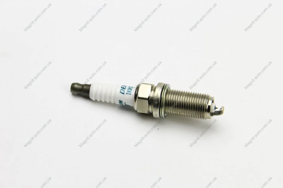 Свічка запалювання BMW/Citroen/Fiat/Opel/Peugeot/Volvo/Toyota/Suzuki DENSO IKH20TT (фото 1)