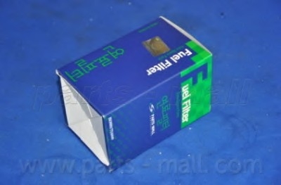 Фильтр топливный TOYOTA HILUX(6) 97-05 PARTS-MALL PCF-099
