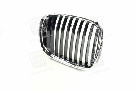 Решетка в капоте пра. BMW 5 E39 TEMPEST 014 0089 914