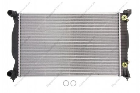 Радиатор охлаждения AUDI, SEAT NISSENS 60305A (фото 1)
