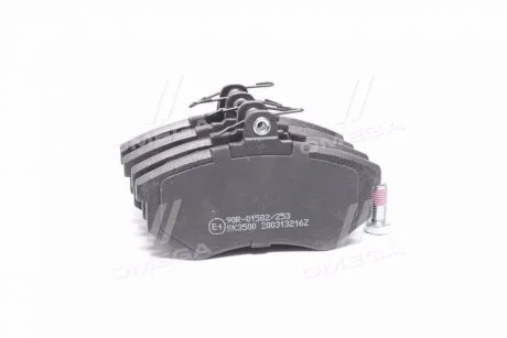Колодка тормозов. диск. AUDI A4, VW передн. (произ-во) LPR 05P216
