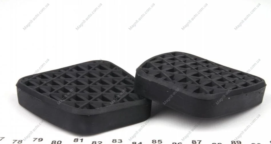Педальна накладка Mercedes 190 / Mercedes 230 / Mercedes C 180 FEBI BILSTEIN 07532 (фото 1)