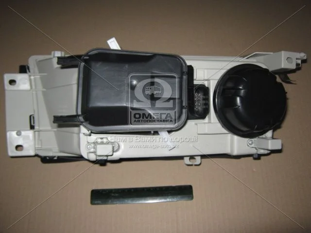 Фара ліва з моторчиком Skoda Octavia (00-) H3/H4 з ПТФ TYC 20-6232-05-2B (фото 1)