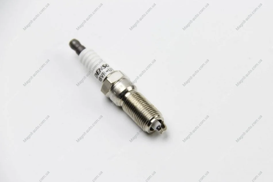 Свеча зажигания DENSO T16VRU10 (фото 1)