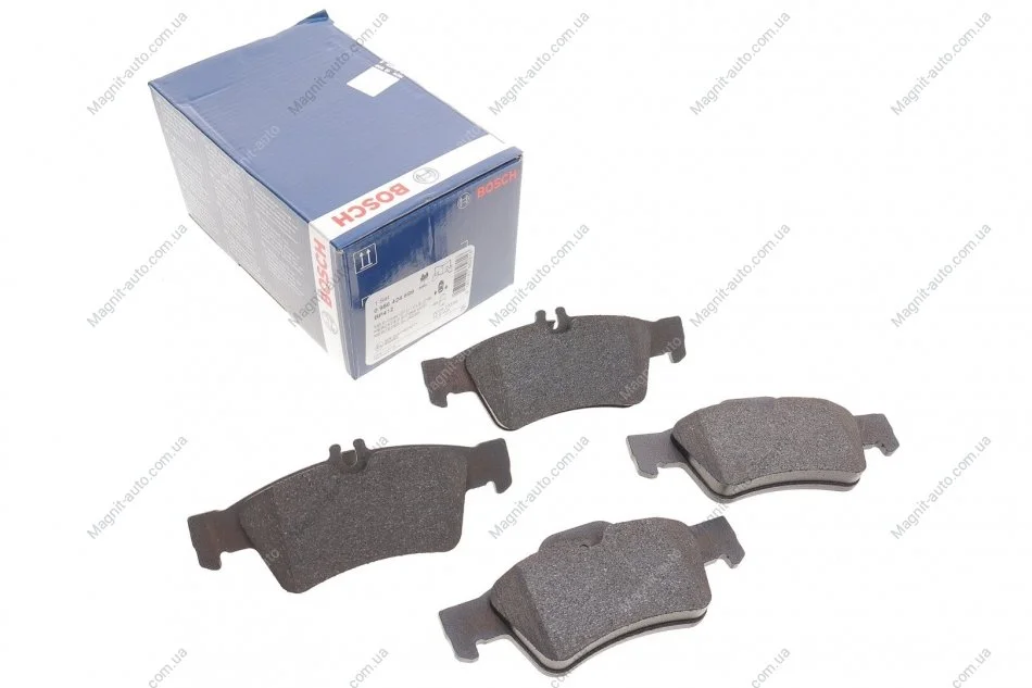 Комплект тормозных колодок. BOSCH 0 986 424 699 (фото 1)