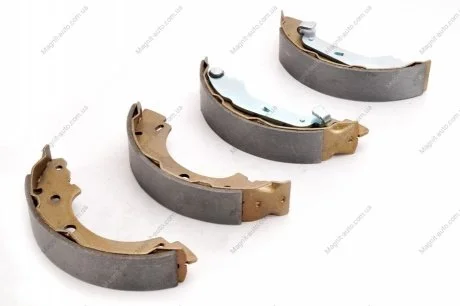 Тормозные колодки барабанные FERODO FSB583